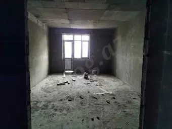 Təbriz kucəsində 4 otaqli 174 kv mənzil