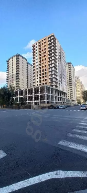 nəsimi bazarin yani 4 otaqli 191 kv mənzil