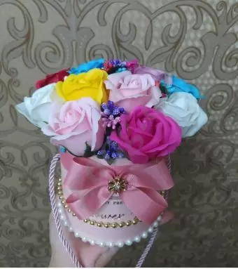 Gül buketleri