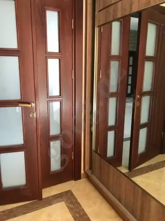 MASAZIR YENİ BAKI YAŞAYIŞ KOMPLEKSİNİN ARXASINDA QAZLI KUPÇALI MÜASİR ÜSLUBDA İNŞA EDİLMİŞ ZÖVQLÜ HƏYƏT EVİ SATILIR