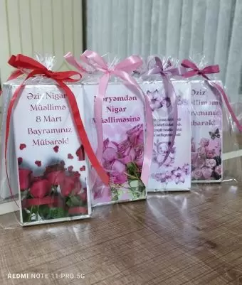 8 mart hediyyeleri