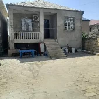 MASAZIR QƏSƏBƏSİ ŞƏXSİ TİKİLƏN KUPÇALI YENİ TİKİLİ HƏYƏT EVİ SATILIR