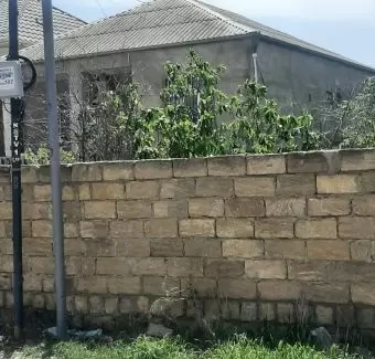 MASAZIR QƏSƏBƏSİ ŞƏXSİ TİKİLƏN KUPÇALI YENİ TİKİLİ HƏYƏT EVİ SATILIR