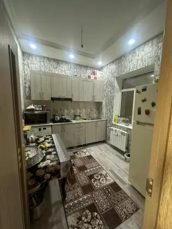 MASAZIR QƏSƏBƏSİ TAMTƏMİRLİ HƏYƏT EVİ SATILIR