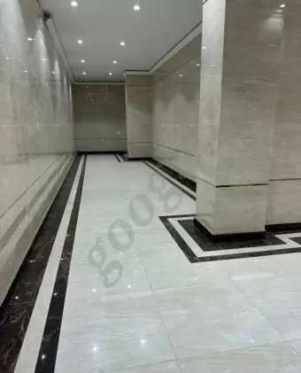 Bayraq Meydani yaxinliginda mənzil satilir