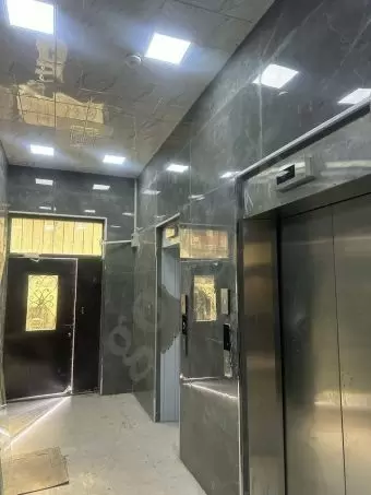 Təbriz kucəsində 4 otaqli 174 kv mənzil
